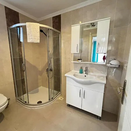 Hotel Otuz5 *